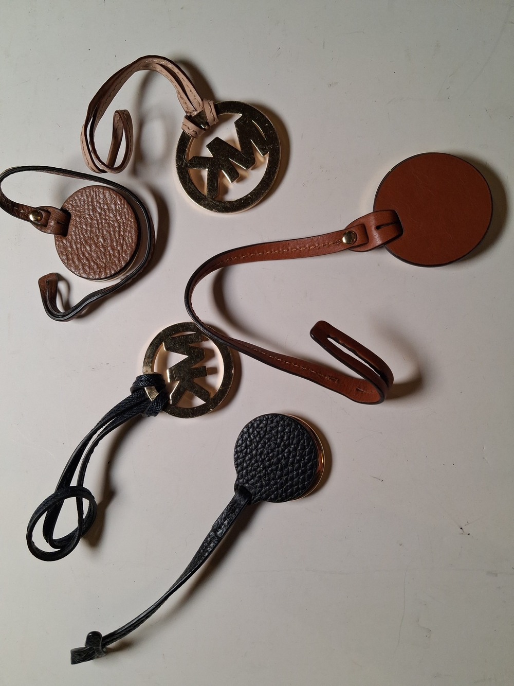 5 Michael Kors Leather and Logo Luggage Tags - Brown & Black